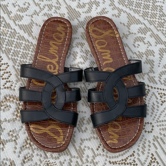 Sam Edelman Shoes - Sam Edelman Black Flat Sandals Size 7.5